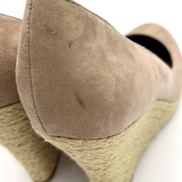 Fergalicious by Fergie Tan High Heel Espadrille Wedges Shoes Size 8.5 - Picture 6 of 11